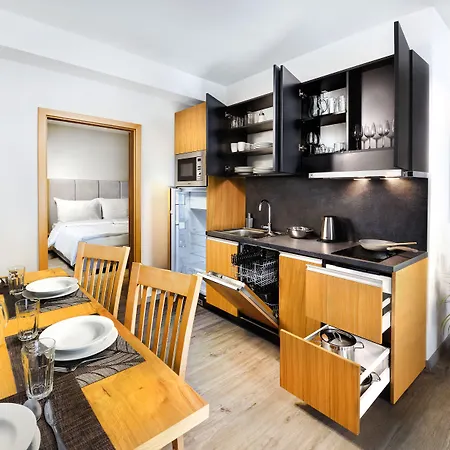 Zazi Maladinovo Курортный комплекс 3*